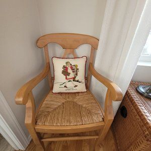 Nice Vintage hand Embroidered 14" x 14" pillow